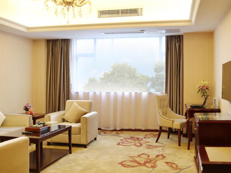 Vienna Hotel Foshan Nanhai City Square Esterno foto