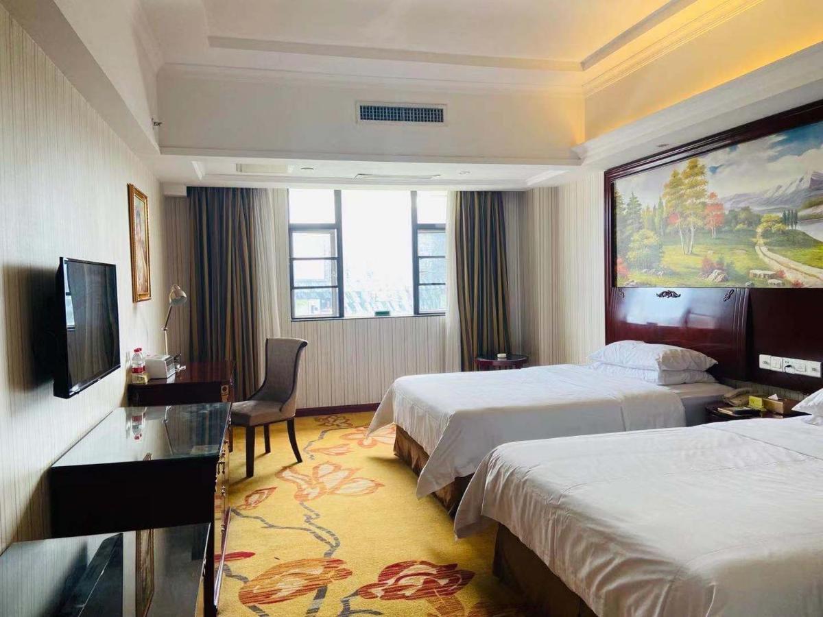 Vienna Hotel Foshan Nanhai City Square Esterno foto