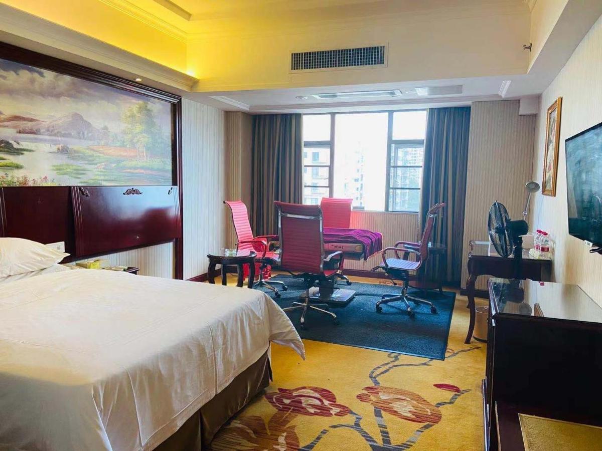 Vienna Hotel Foshan Nanhai City Square Esterno foto